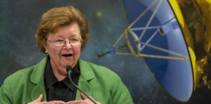 Then-senator Barbara Mikulski visiting the Johns Hopkins Applied Physics Laboratory for the New Horizons mission Pluto flyby in 2015. (NASA/Bill Ingalls)
